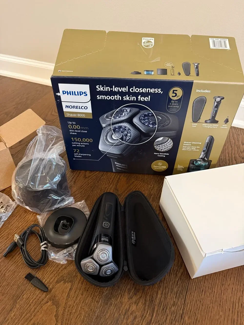 Philips Norelco Shaver 8000